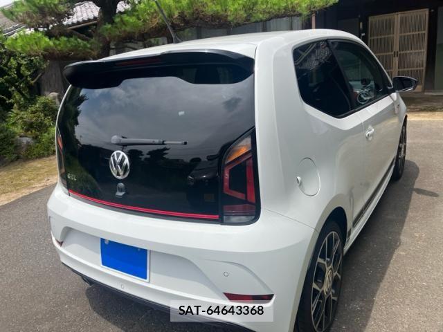 VolksWagen UP! 2019-11 8318138-2