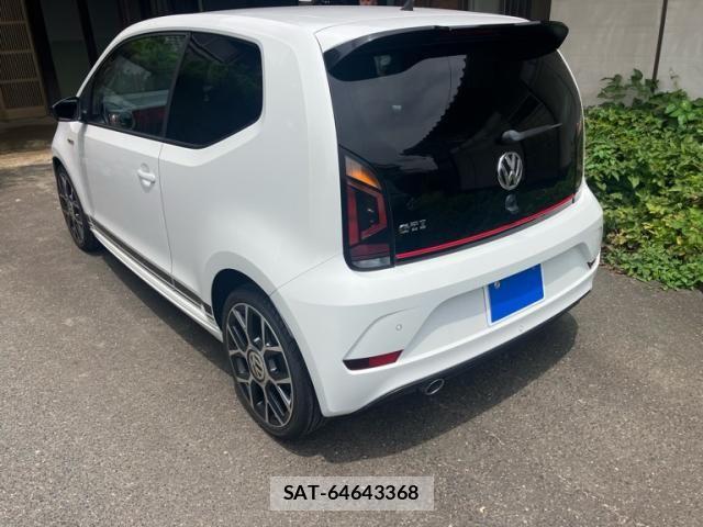 VolksWagen UP! 2019-11 8318138-3