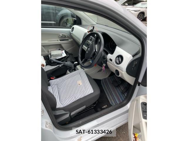VolksWagen UP! 2018-04 8318140-4