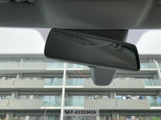 VolksWagen UP! 2018-04 8318140-11