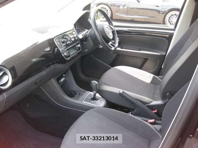 VolksWagen UP! 2014-10 8318141-11