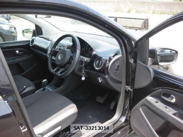 VolksWagen UP! 2014-10 8318141-5