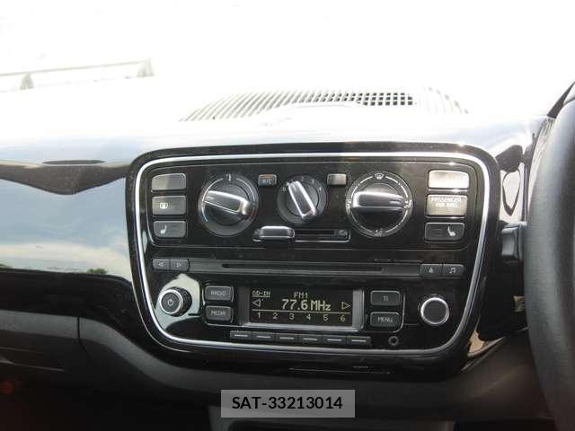 VolksWagen UP! 2014-10 8318141-8