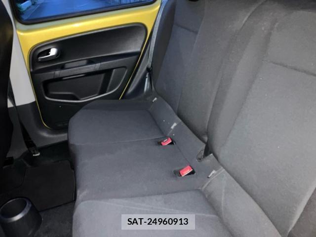 VolksWagen UP! 2018-03 8326473-12