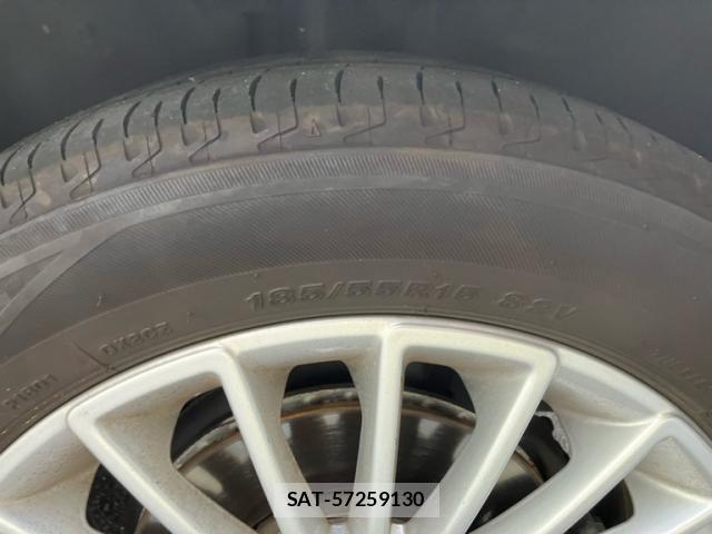 VolksWagen UP! 2015-03 8369772-5