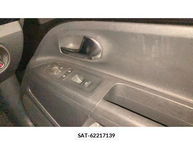 VolksWagen UP! 2012-10 8528259-15