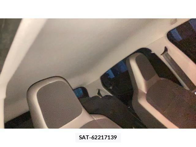 VolksWagen UP! 2012-10 8528259-22