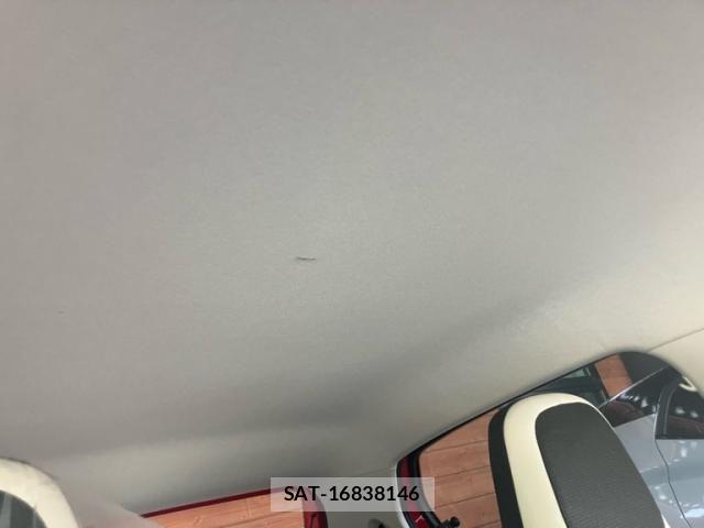 VolksWagen UP! 2018-12 8629788-25