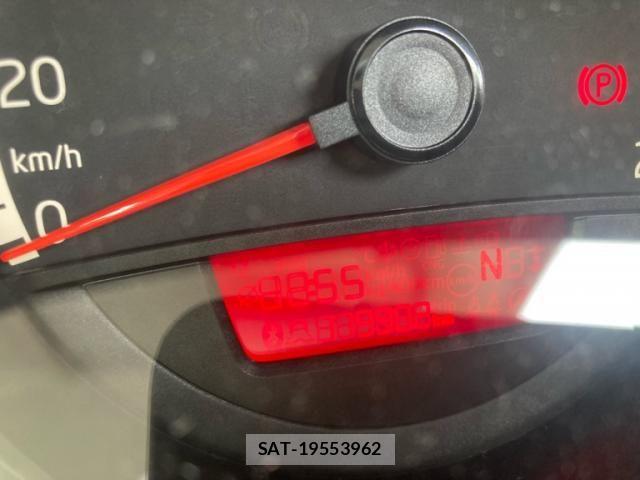 VolksWagen UP! 2015-03 8629789-13