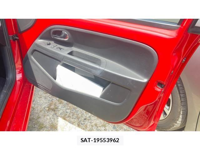 VolksWagen UP! 2015-03 8629789-19