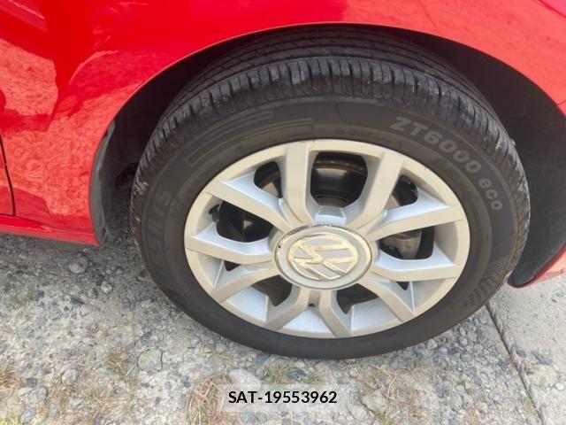 VolksWagen UP! 2015-03 8629789-7