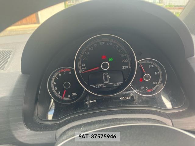 VolksWagen UP! 2017-07 8662457-13