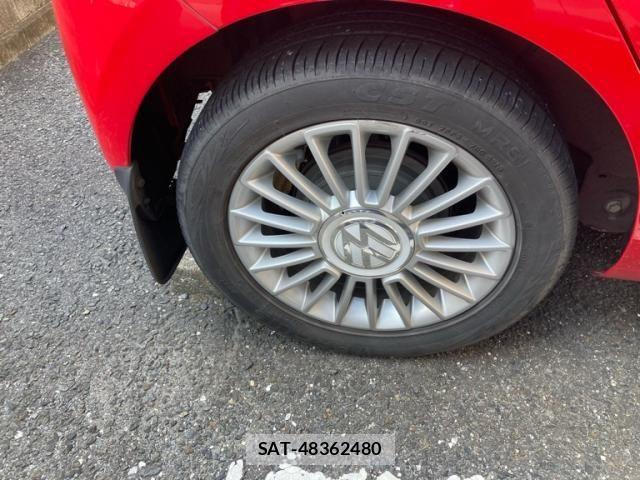 VolksWagen UP! 2013-02 8667157-4