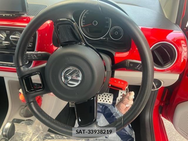 VolksWagen UP! 2015-02 8686940-17