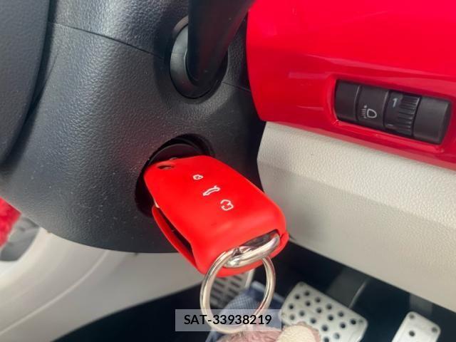 VolksWagen UP! 2015-02 8686940-18