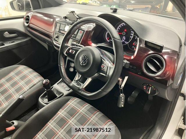 VolksWagen UP! 2018-06 8746902-1