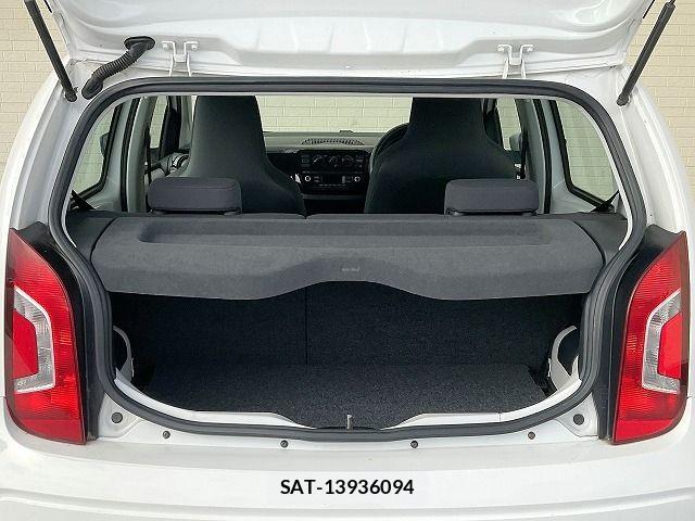 VolksWagen UP! 2015-02 8746904-13