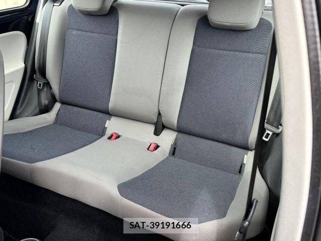 VolksWagen UP! 2014-09 8746907-9