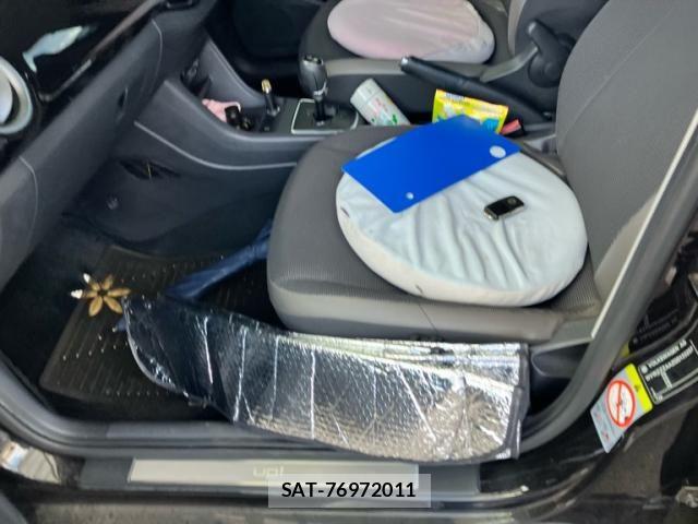 VolksWagen UP! 2013-11 8832544-25