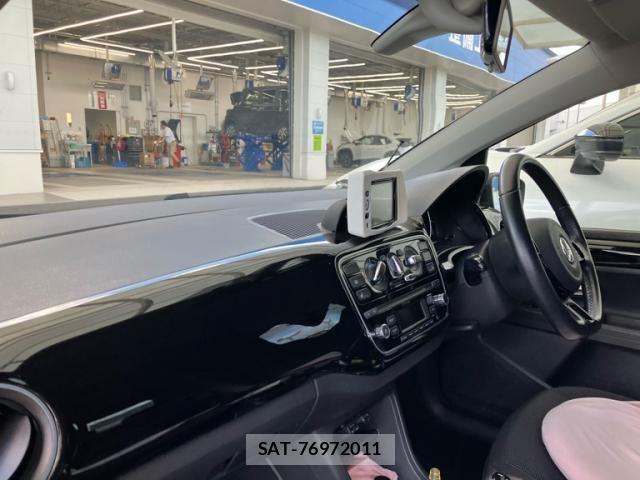 VolksWagen UP! 2013-11 8832544-27