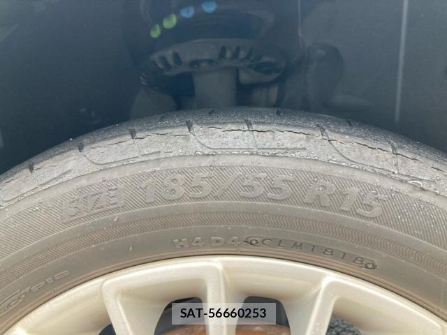VolksWagen UP! 2013-06 8832543-6