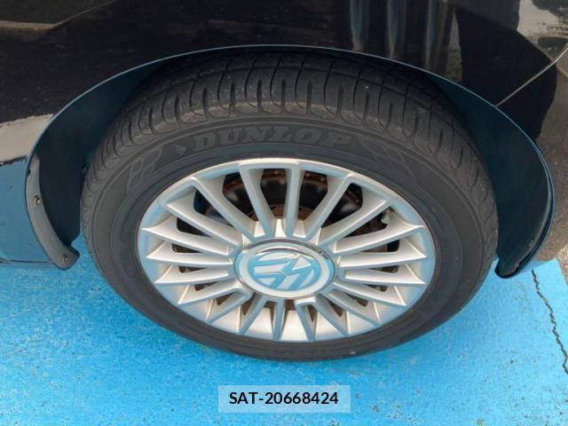 VolksWagen UP! 2013-01 8851102-7