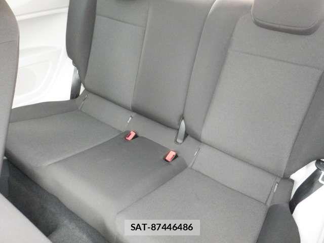 VolksWagen UP! 2018-06 8851101-9