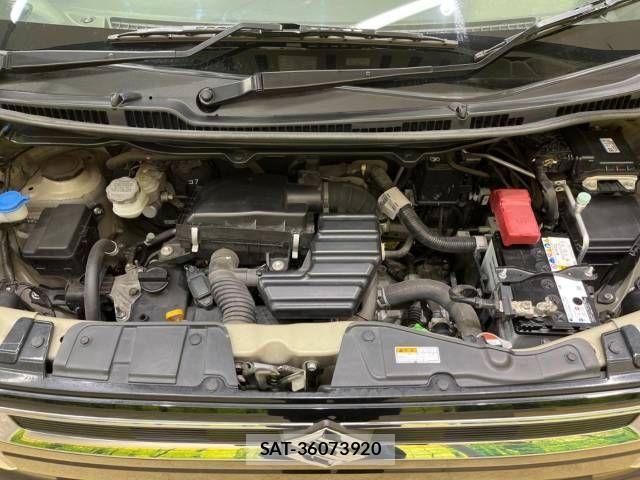 Suzuki WAGON R 2017-12 496467-18