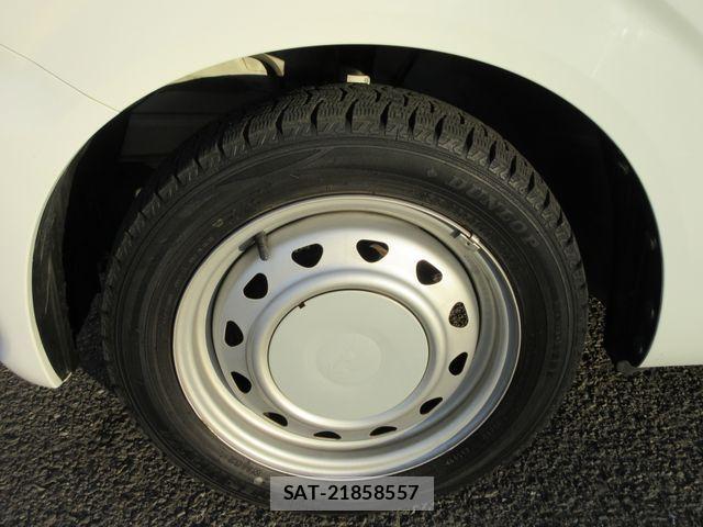Suzuki WAGON R 2019-08 693428-27