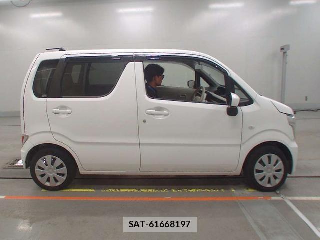 Suzuki WAGON R 2018-09 1076725-2