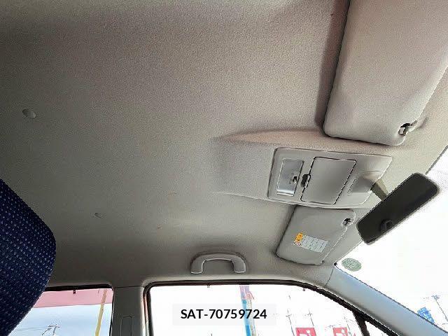 Suzuki WAGON R 2010-08 1356226-21