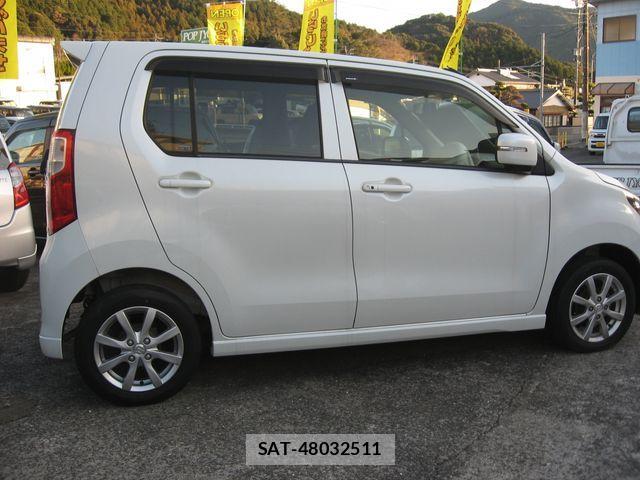 Suzuki WAGON R 2014-01 2967521-1