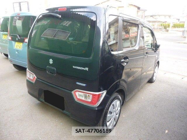 Suzuki WAGON R 2017-04 4051909-3