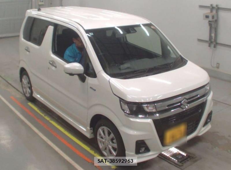 Suzuki WAGON R 2025-09 4568804-5