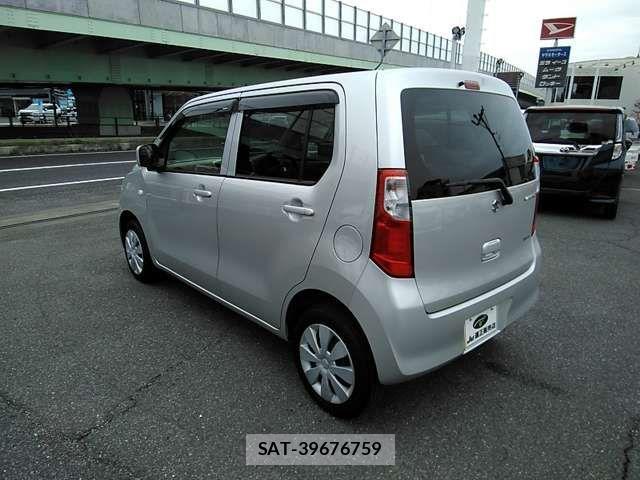 Suzuki WAGON R 2013-12 6753940-9