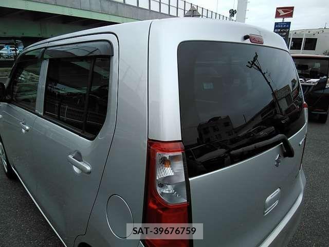 Suzuki WAGON R 2013-12 6753940-11