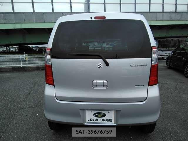 Suzuki WAGON R 2013-12 6753940-8
