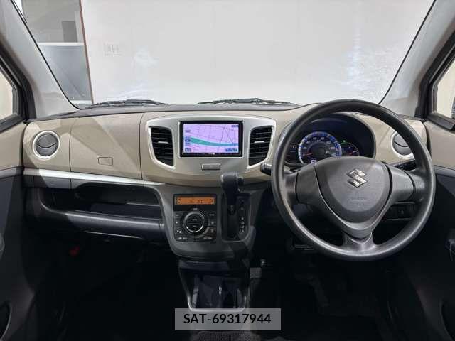 Suzuki WAGON R 2013-06 6753933-9