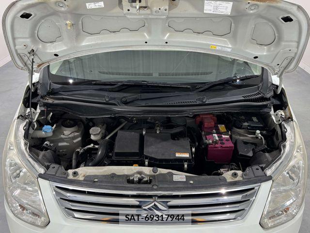 Suzuki WAGON R 2013-06 6753933-25