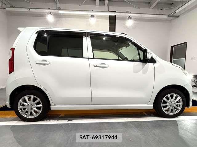 Suzuki WAGON R 2013-06 6753933-8