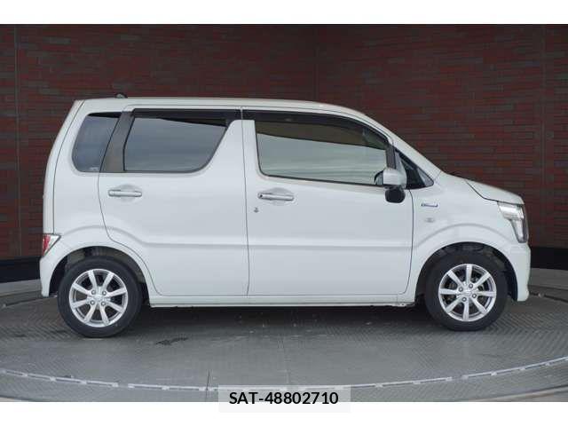 Suzuki WAGON R 2019-05 6818051-3