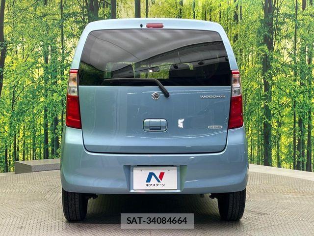 Suzuki WAGON R 2015-08 6818064-13