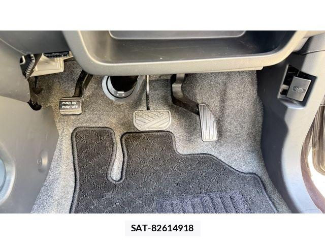 Suzuki WAGON R 2015-03 6818071-17
