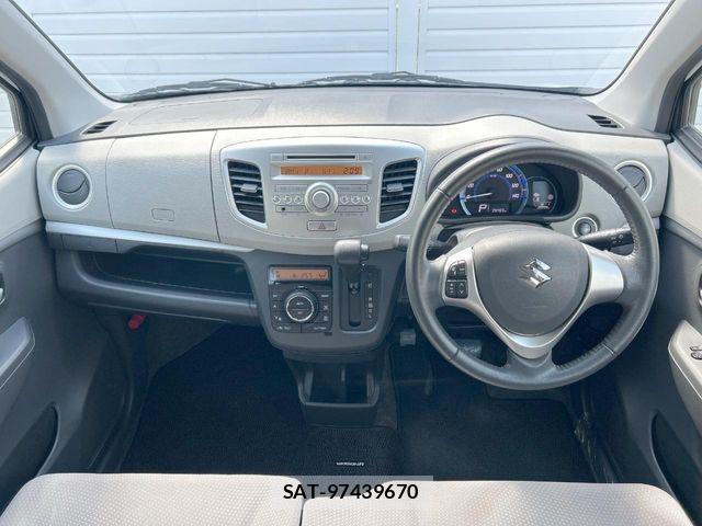 Suzuki WAGON R 2014-08 6818065-1