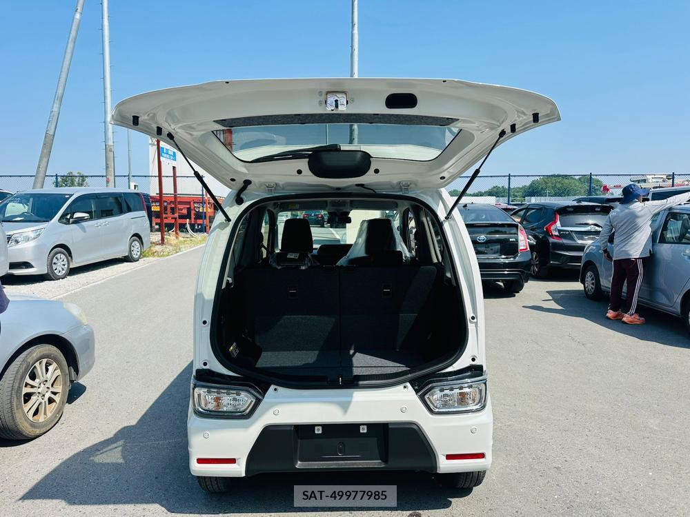 Suzuki WAGON R 2026 6762421-25