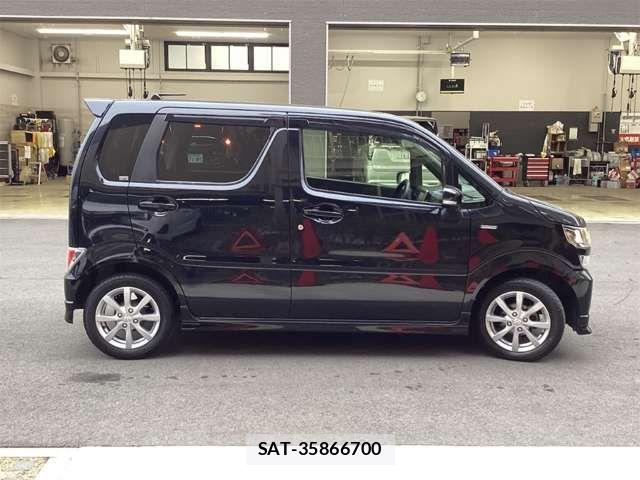 Suzuki WAGON R 2018-03 6915475-15