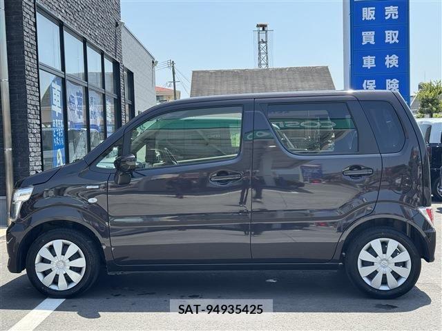 Suzuki WAGON R 2024-05 7021899-5