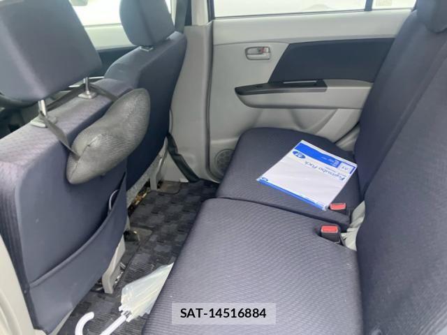 Suzuki WAGON R 2012-02 7061431-12