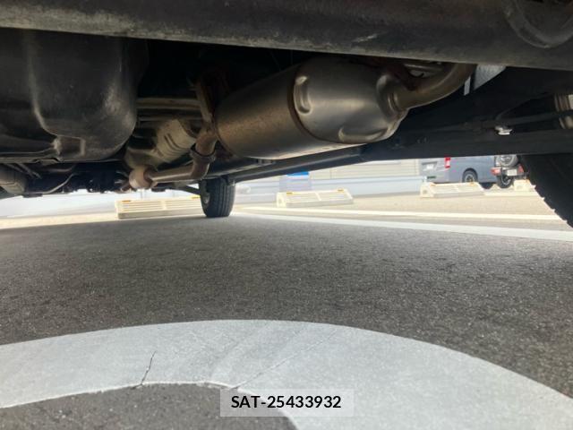 Suzuki WAGON R 2011-06 7061436-10