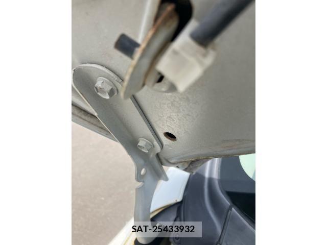 Suzuki WAGON R 2011-06 7061436-12